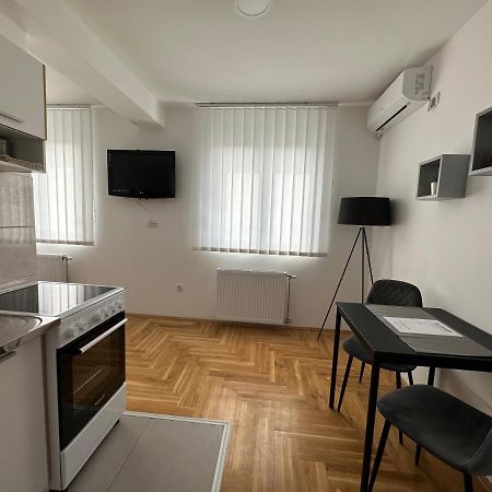 Aura Apartment เบลเกรด ภายนอก รูปภาพ